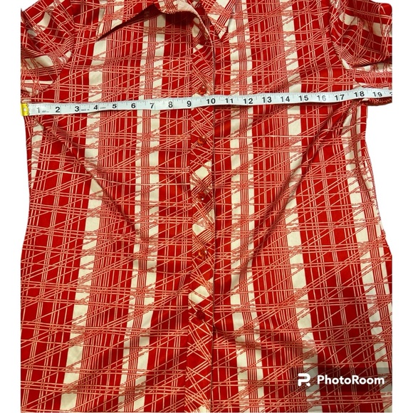 🌼 Elite Button down Top 💥 - Picture 2 of 5